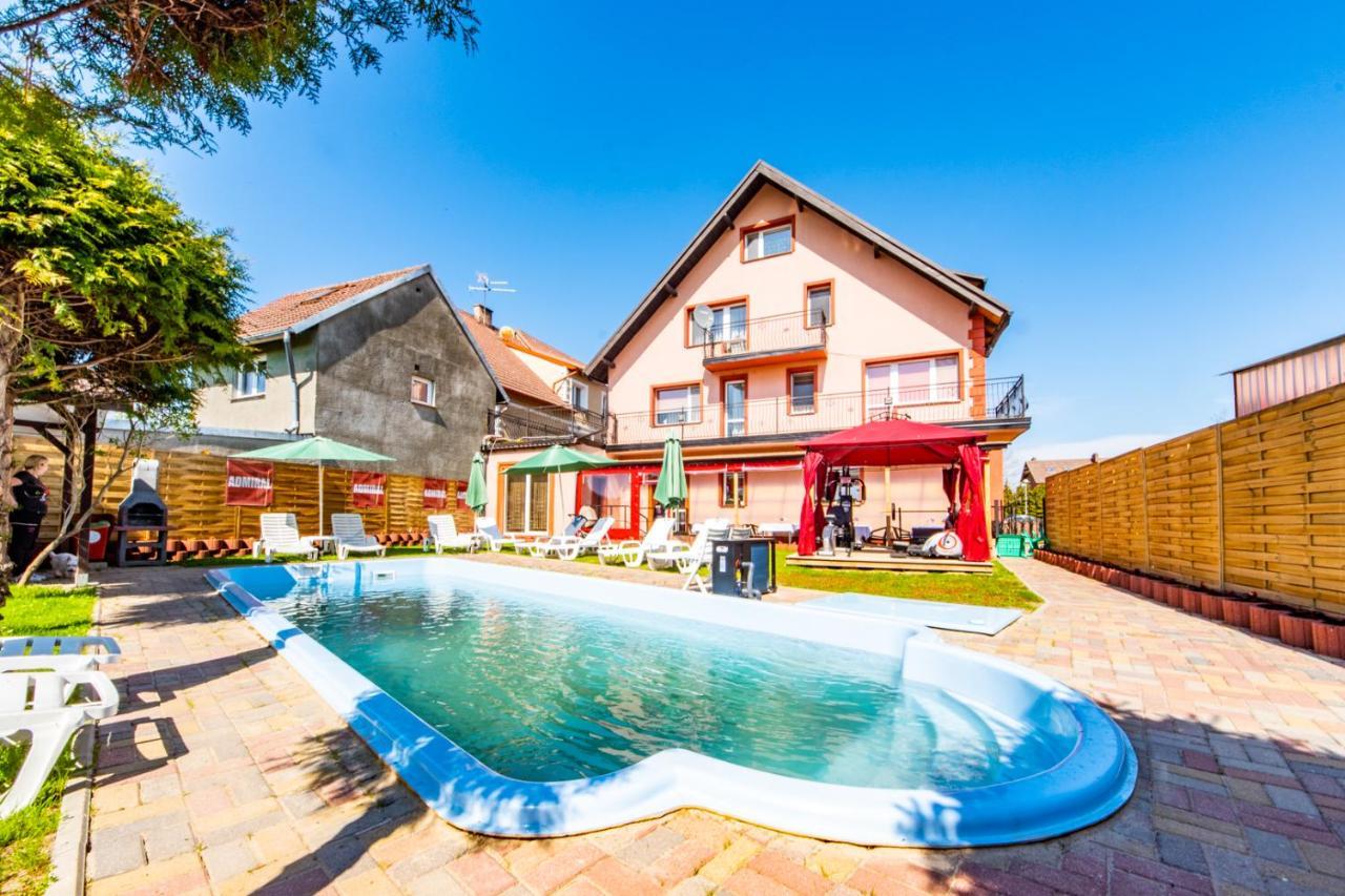 Aqua House Admiral Mielno (Koszalin) Exterior foto